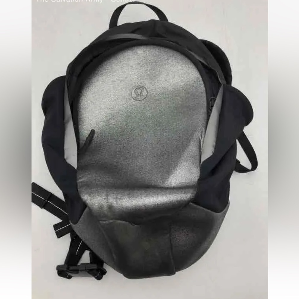 Lululemon Fast & Free Running Backpack Black silver shimmer sparkle 13L Medium